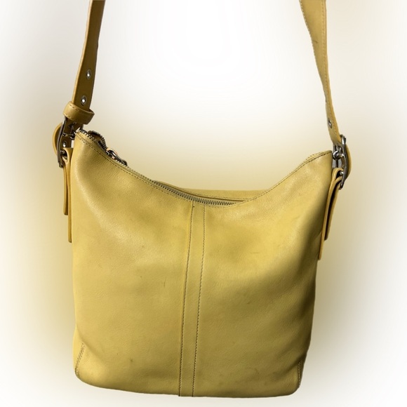 Vintage Coach #9326 Yellow Leather Shoulder Bag - Picture 4 of 12